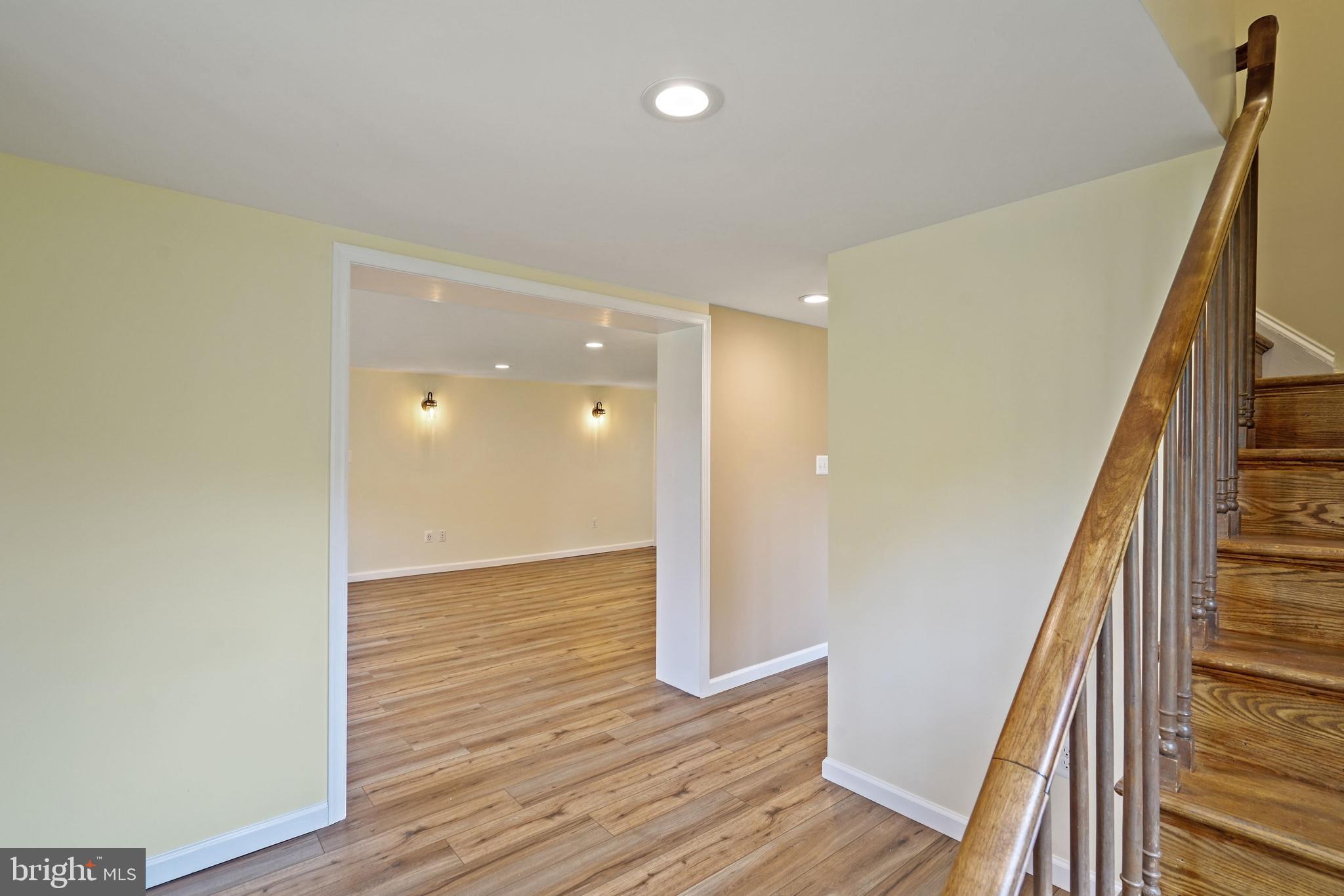 9498 Ada Road Marshall, VA 20115 - Photo 4 of 59