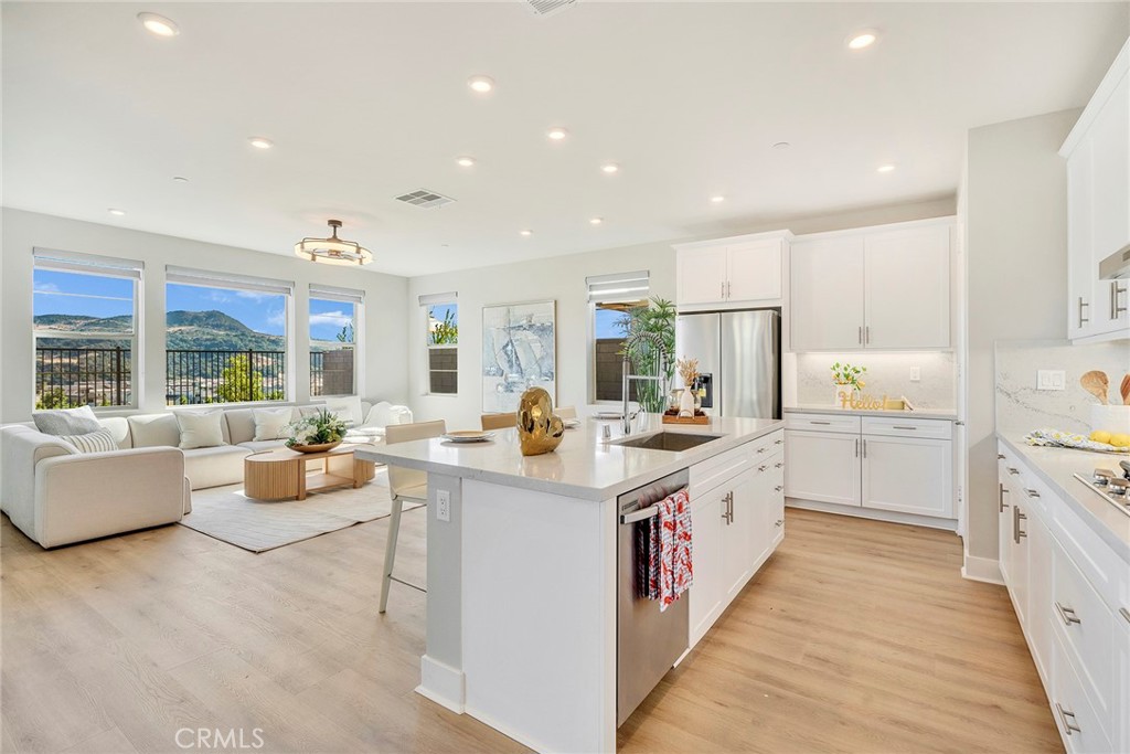 240 Autumn Way Rancho Mission Viejo, CA 92694 - Photo 16 of 75