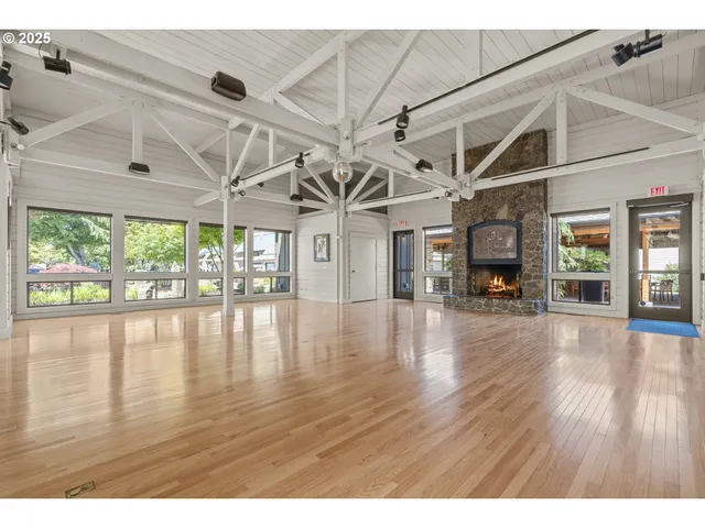 $630,000 | 32082 Southwest Charbonneau Drive, Wilsonville, OR 97070