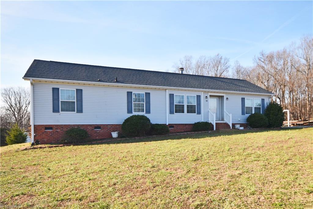 540 Phillips Road Lexington, NC 27295 - Photo 2 of 19 Gallery Image 2