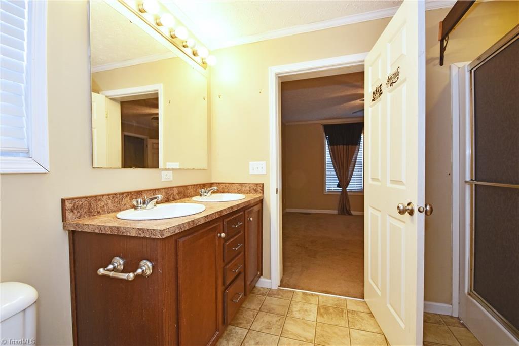 540 Phillips Road Lexington, NC 27295 - Photo 11 of 19 Gallery Image 11