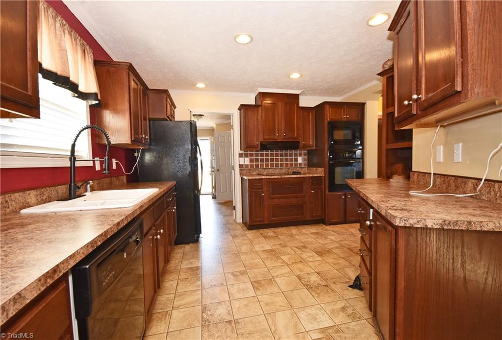 540 Phillips Road Lexington, NC 27295 - Photo 5 of 19 Gallery Image 5