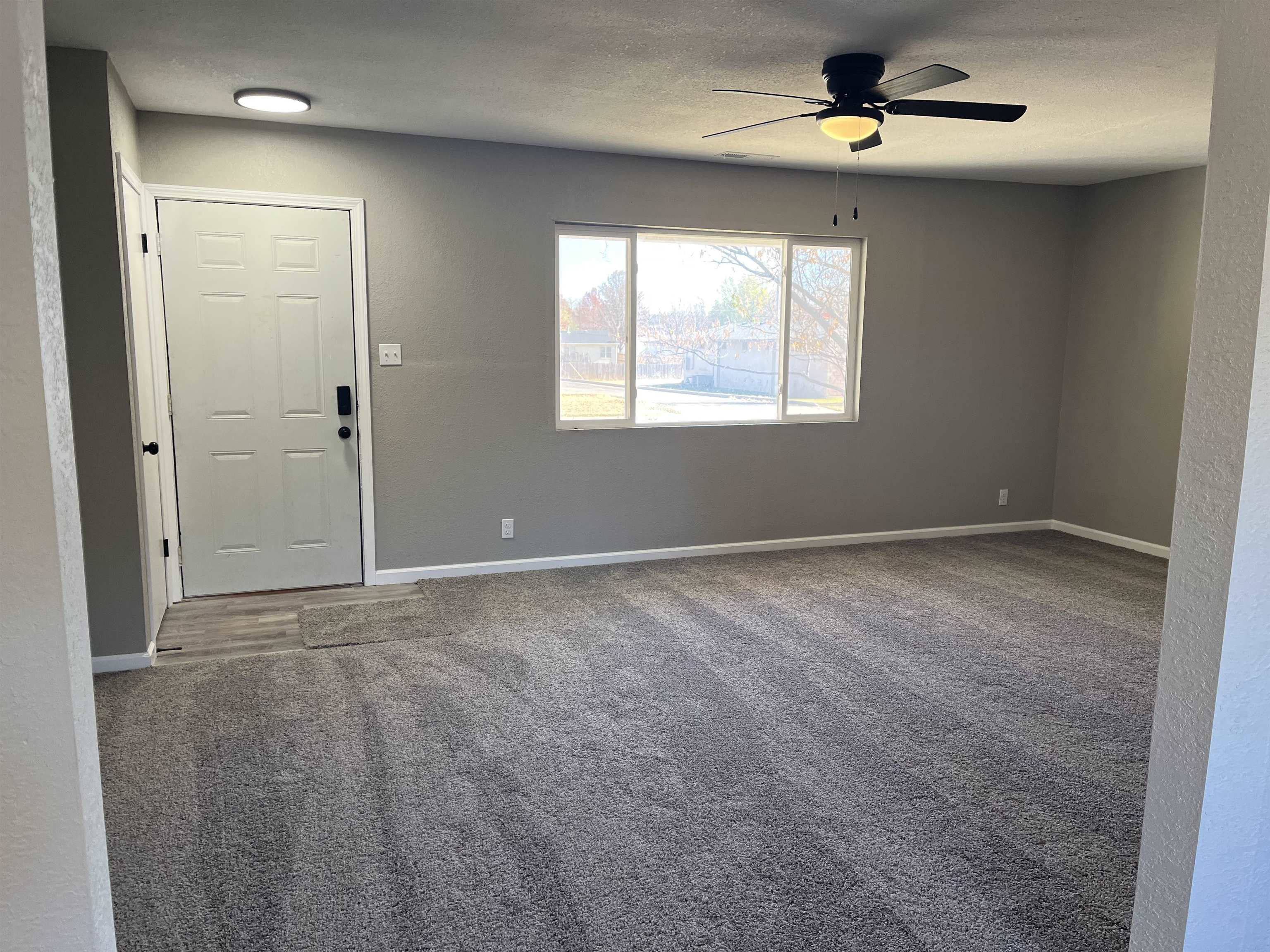 229 Oil Hill Road El Dorado, KS 67042 - Photo 2 of 25