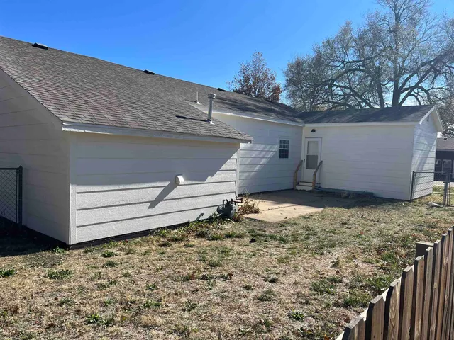 $137,500 | 229 Oil Hill Road, El Dorado, KS 67042