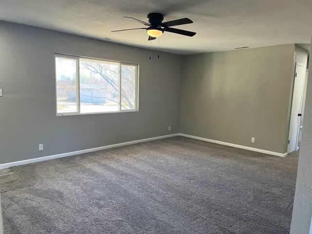 $137,500 | 229 Oil Hill Road, El Dorado, KS 67042