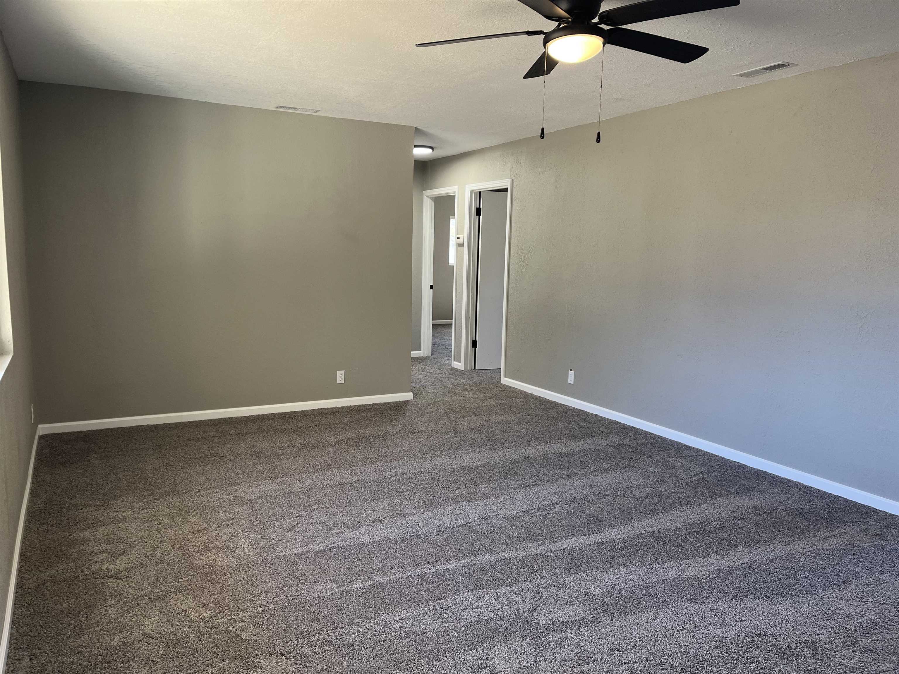 229 Oil Hill Road El Dorado, KS 67042 - Photo 4 of 25