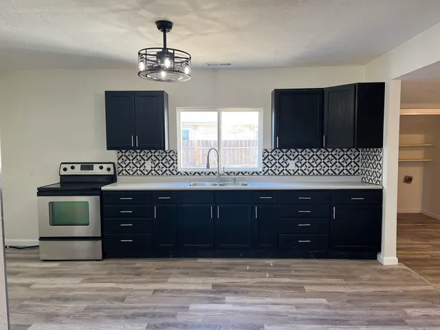 $137,500 | 229 Oil Hill Road, El Dorado, KS 67042