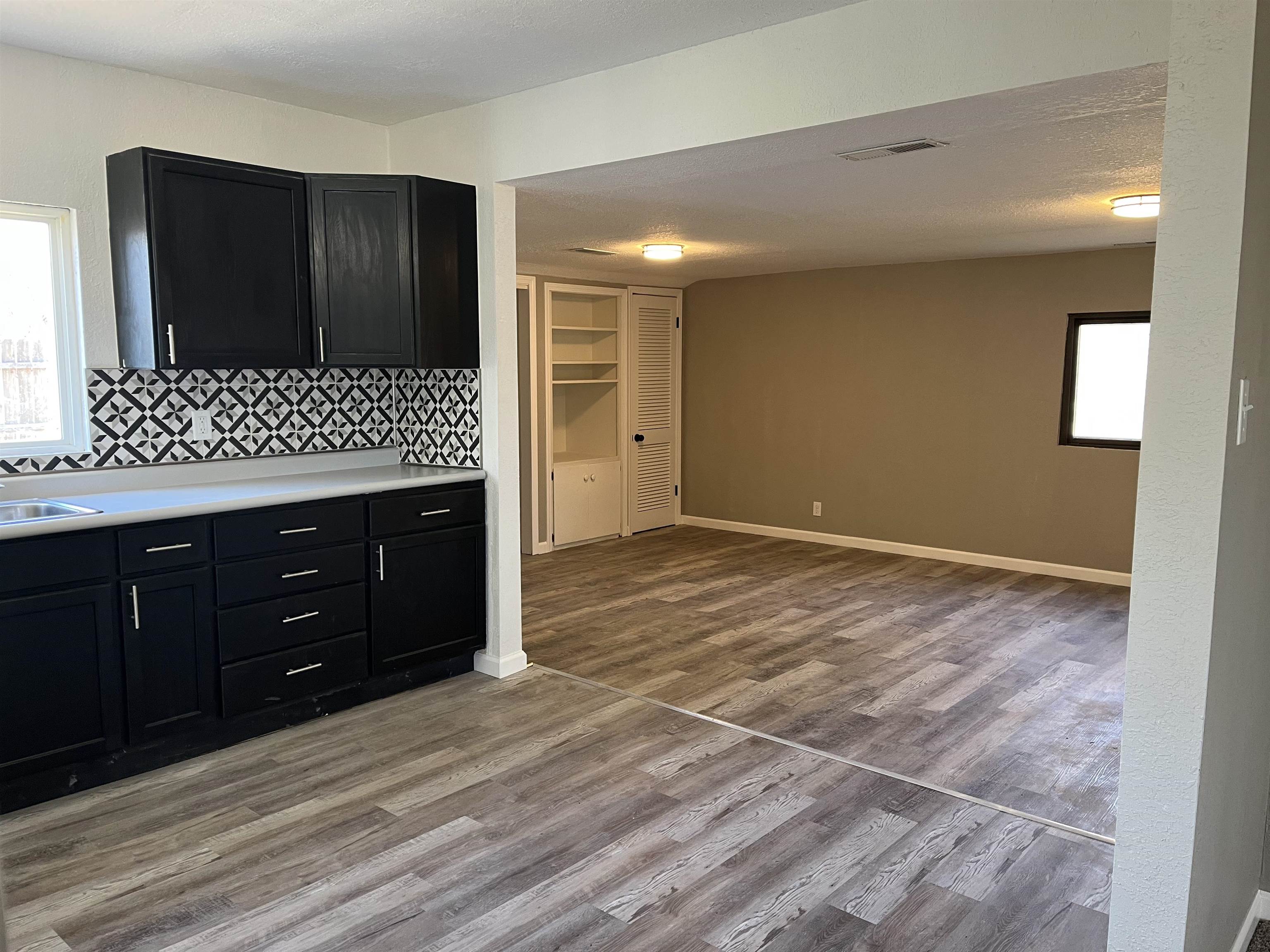 229 Oil Hill Road El Dorado, KS 67042 - Photo 8 of 25