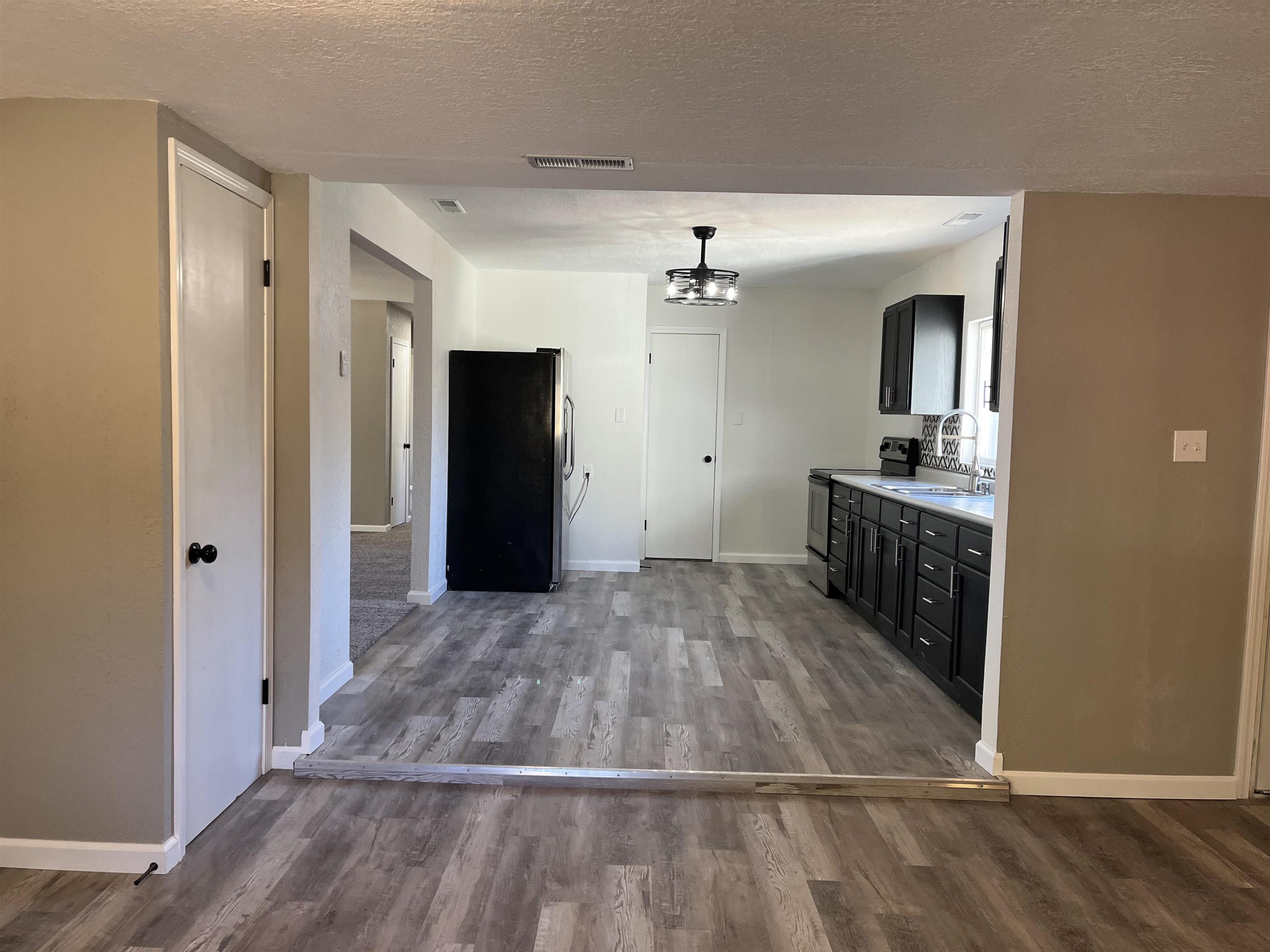 229 Oil Hill Road El Dorado, KS 67042 - Photo 10 of 25