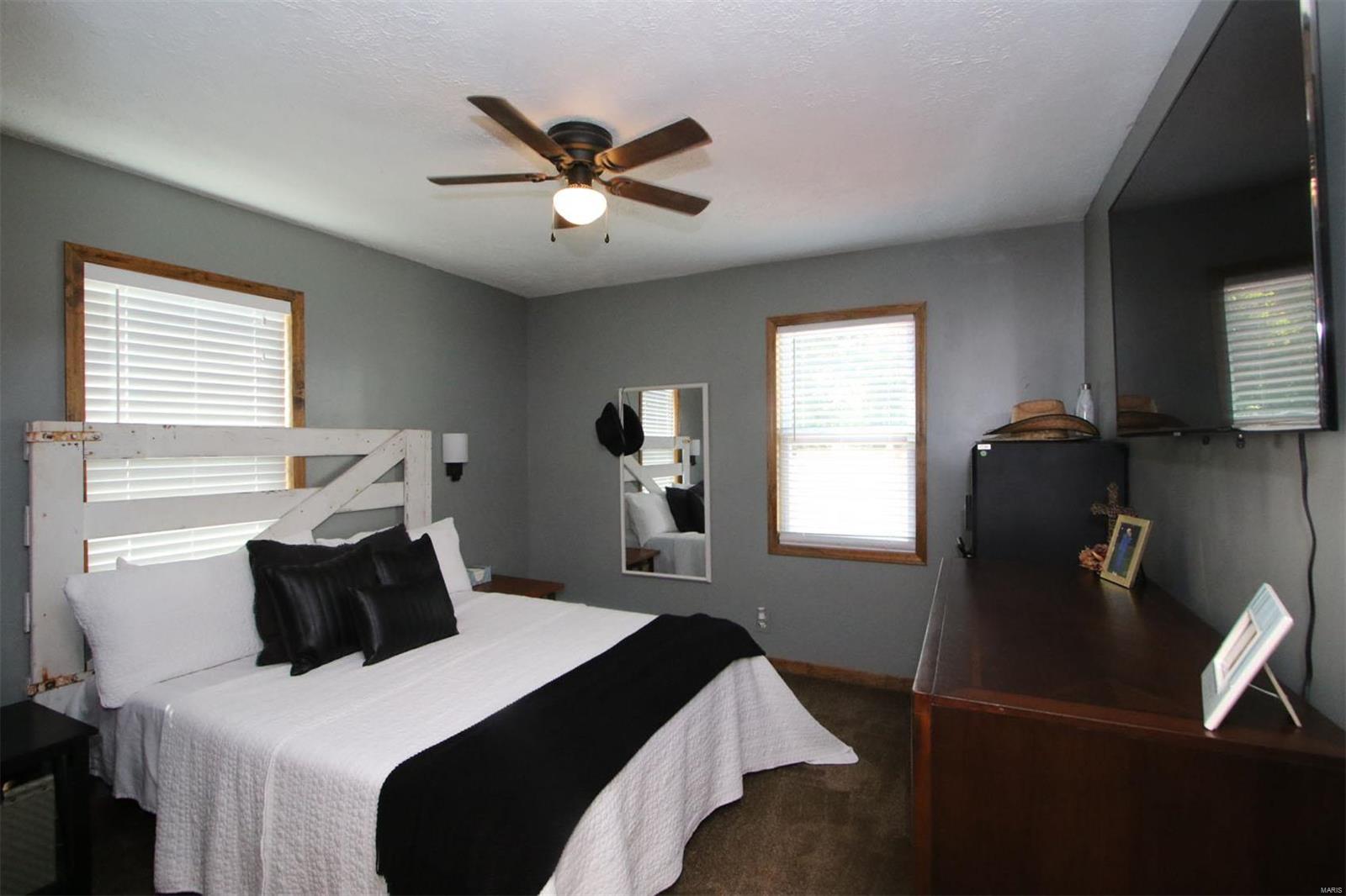 106 South Maple Brighton, IL 62012 - Photo 17 of 34 Gallery Image 17
