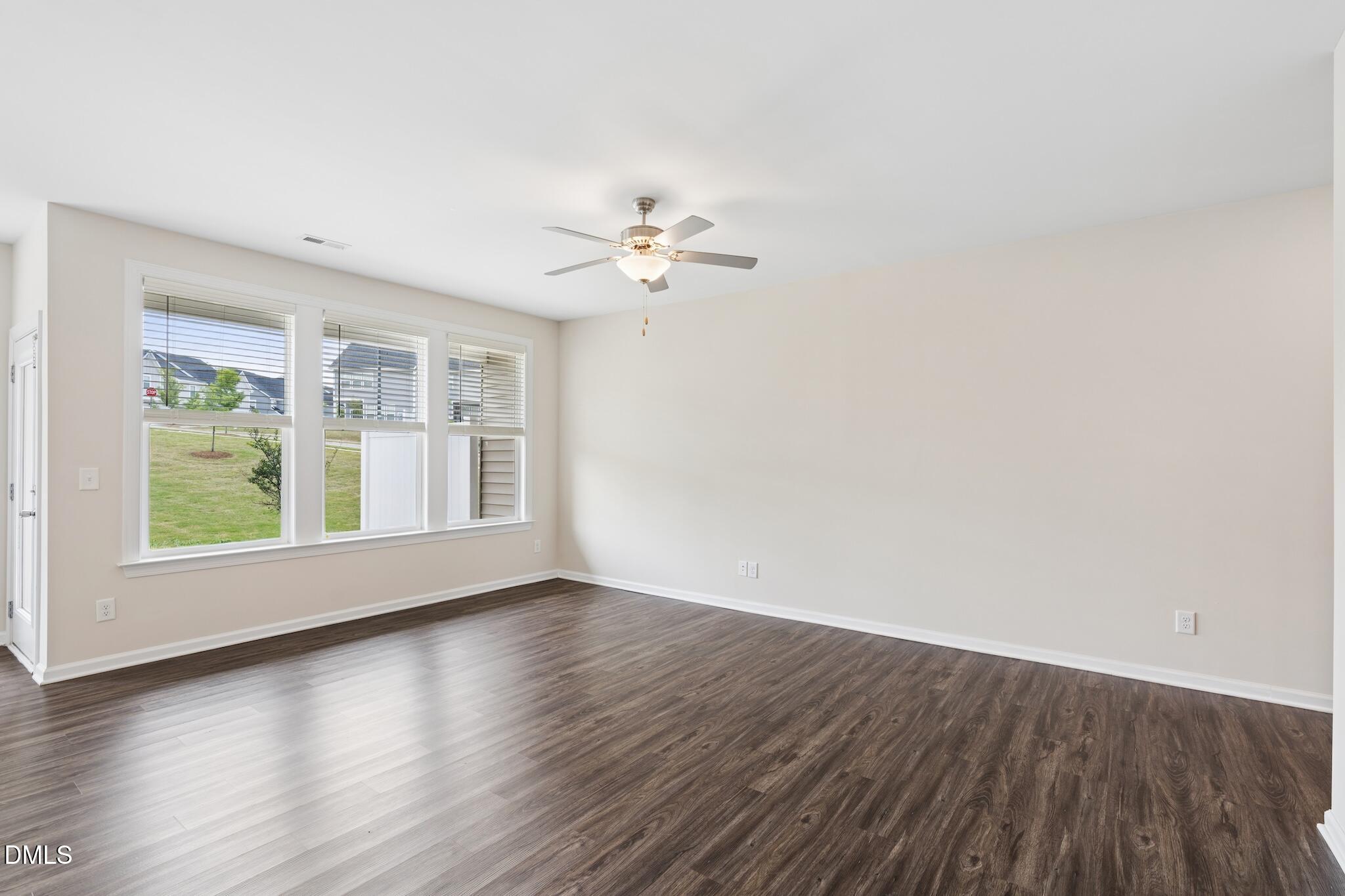1137 Alston Ridge Cary, NC 27519 - Photo 9 of 34 DSC01651
