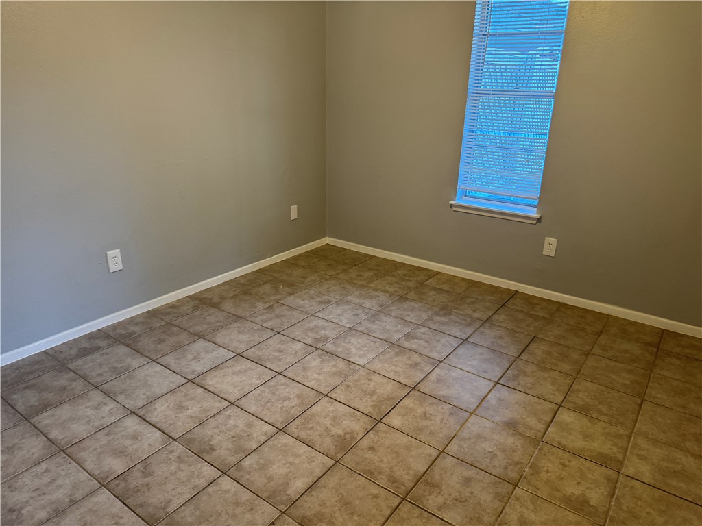 5518 Kenith Circle Corpus Christi, TX 78413 - Photo 18 of 21 a view of a room and wooden floor