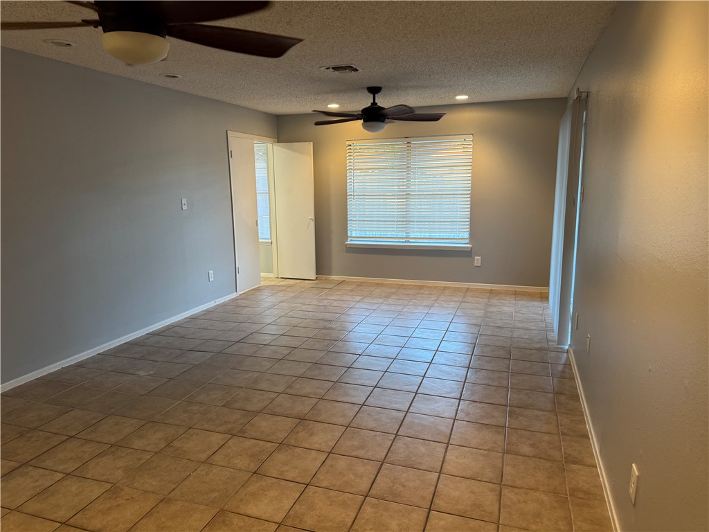 5518 Kenith Circle Corpus Christi, TX 78413 - Photo 8 of 21 a view of an empty room and window