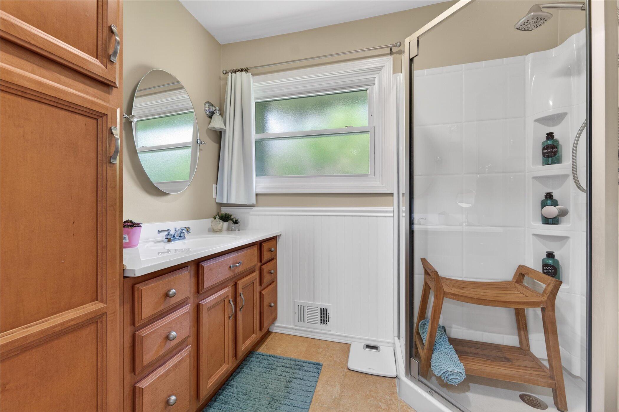 2801 North Tipsico Lake Road Hartland, MI 48353 - Photo 30 of 77 46-2801-N-Tipsico-Lake-Rd-WindowStill
