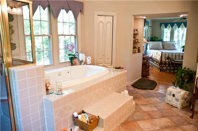3281 Freeman Hollow Road Goodlettsville, TN 37072 - Photo 8 of 20 Gallery Image 8