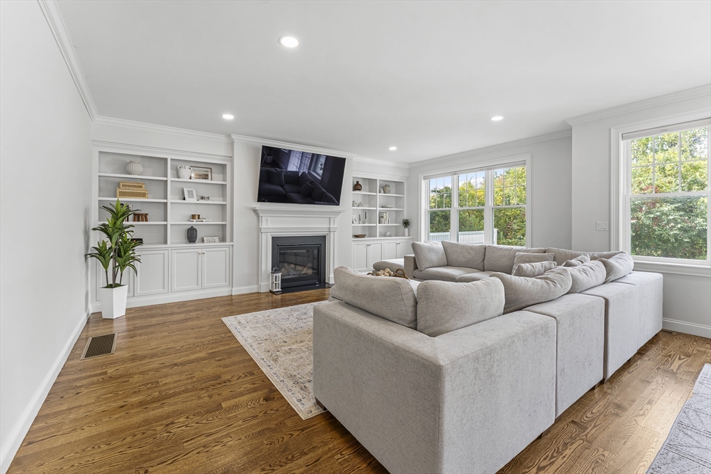 14 Sunset Way, Unit 14 Medfield, MA 02052 - Photo 7 of 32