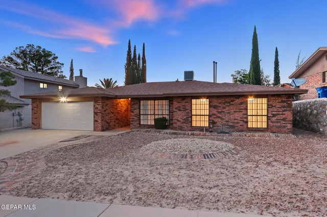 $298,000 | 1359 Adabel Drive, El Paso, TX 79936