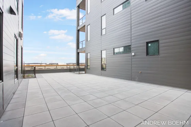 $924,900 | 159 South River Avenue, Unit 503, Holland, MI 49423