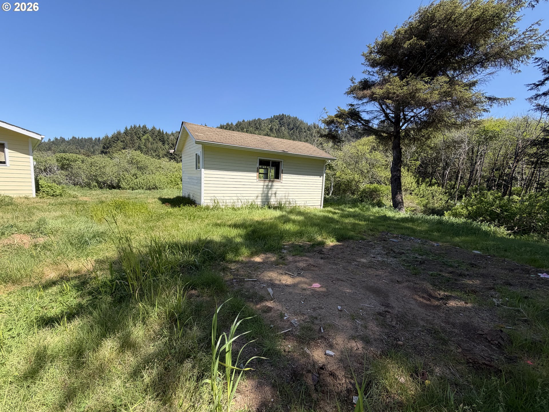 34271 Ophir Road Gold Beach, OR 97444 - Photo 28 of 43