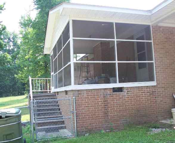 242 State Rd S-30-709 Clinton, SC 29325 - Photo 5 of 6