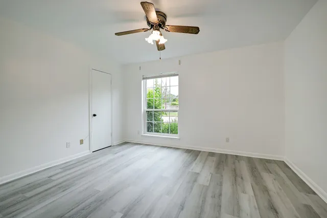 $2,800 | 9807 Braewick Drive, Houston, TX 77096