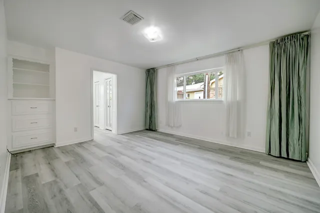 $2,800 | 9807 Braewick Drive, Houston, TX 77096