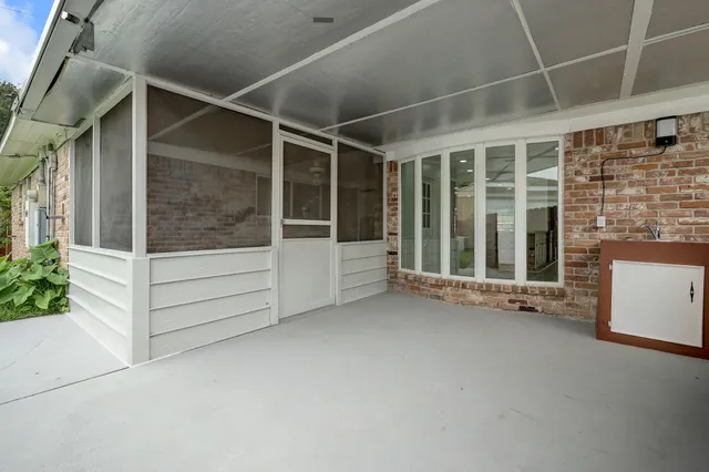 $2,800 | 9807 Braewick Drive, Houston, TX 77096