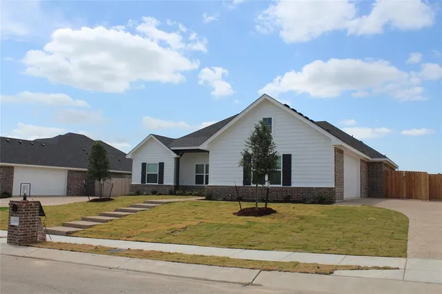 $485,900 | 10117 Castleberry Lane, Waco, TX 76712