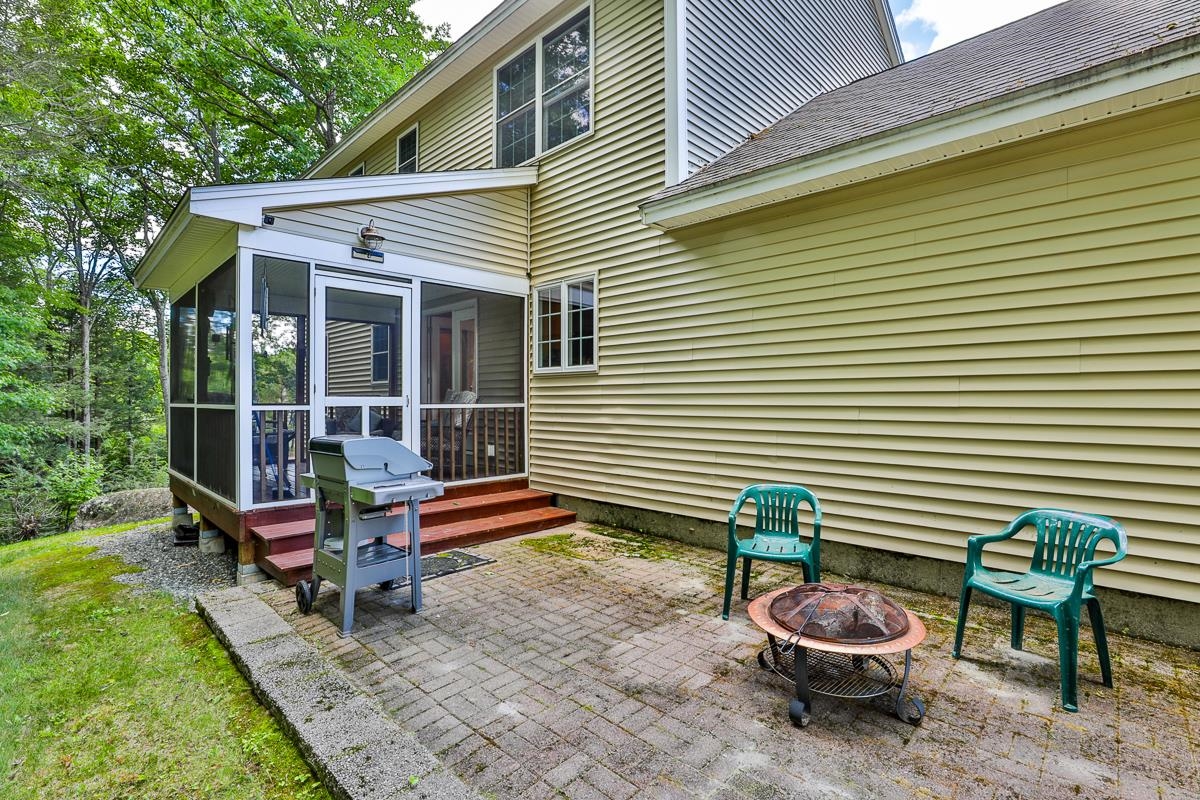 17 Robbe Farm Road Peterborough, NH 03458 - Photo 5 of 31