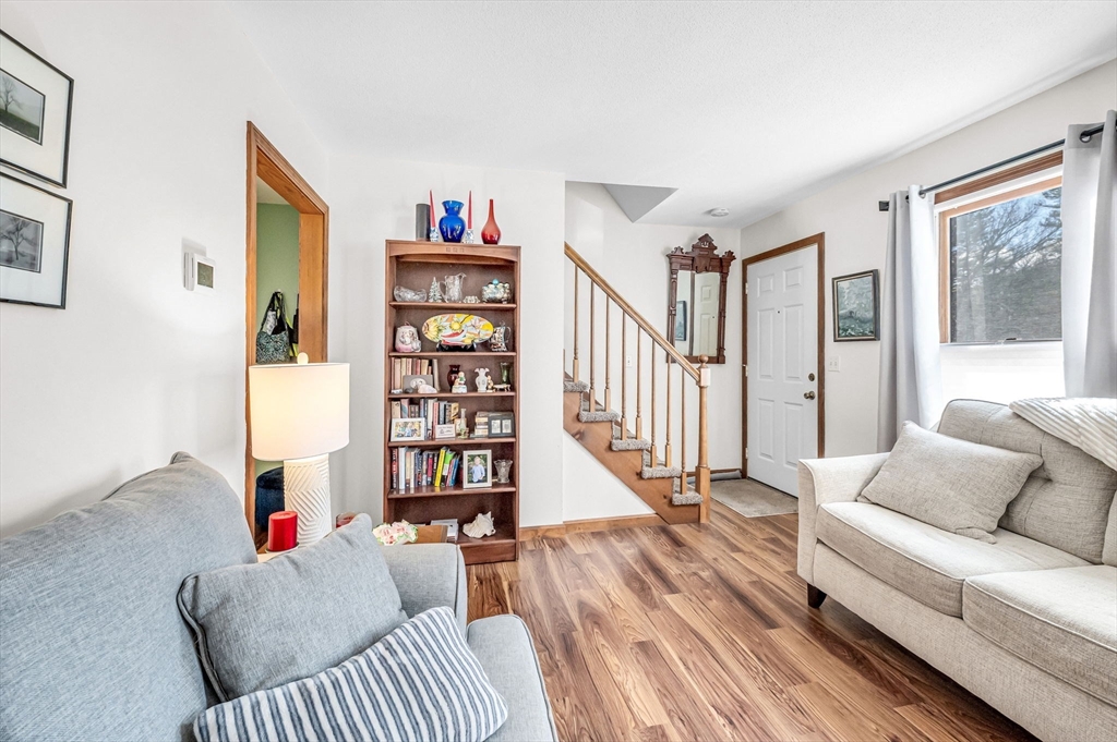 160 Hillside Road, Unit 5 Westfield, MA 01085 - Photo 2 of 39 Gallery Image 2