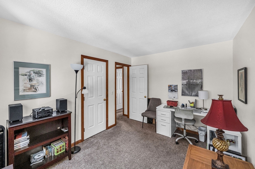 160 Hillside Road, Unit 5 Westfield, MA 01085 - Photo 21 of 39 Gallery Image 21