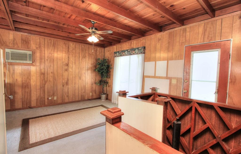 1400 Whites Creek Road Spring City, TN 37381 - Photo 4 of 26 Living Room