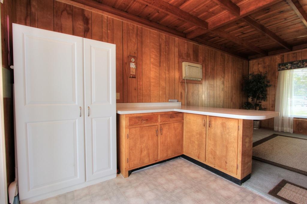 1400 Whites Creek Road Spring City, TN 37381 - Photo 10 of 26 Kitchen