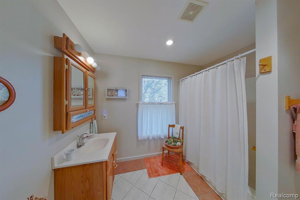 9345 Foley Crossing Fenton, MI 48430 - Photo 29 of 58