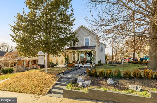 $775,000 | 4240 34th Street, Mount Rainier, MD 20712