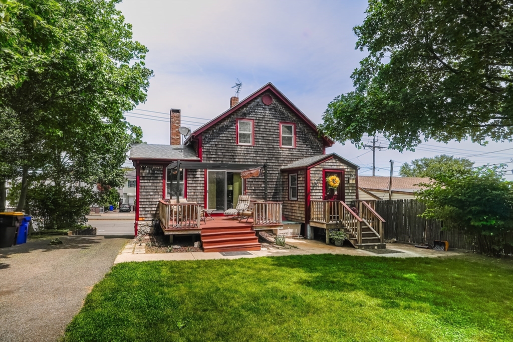 217 Brayton Avenue Fall River, MA 02721 - Photo 22 of 31