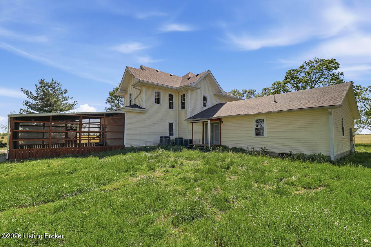 1836 Ellis Road Eminence, KY 40019 - Photo 60 of 96 backyard
