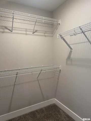 $2,650 | 4519 Castle Pines Drive, Springfield, IL 62711