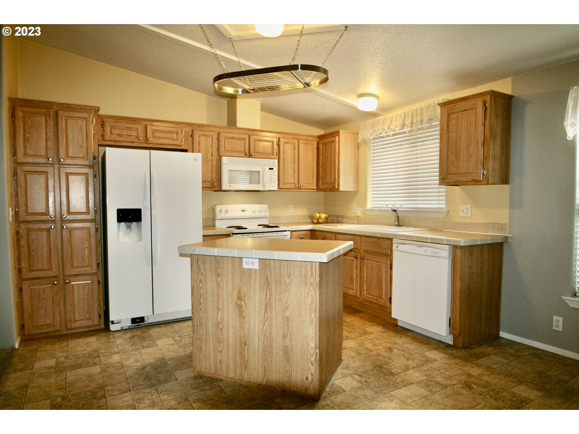 34492 Berg Road Warren, OR 97053 - Photo 3 of 12 Gallery Image 3