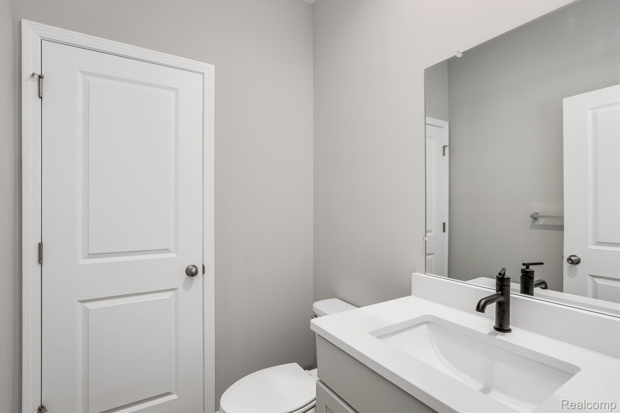 1092 Hampton Circle, Unit 57 Detroit, MI 48207 - Photo 50 of 83 Gallery Image 50