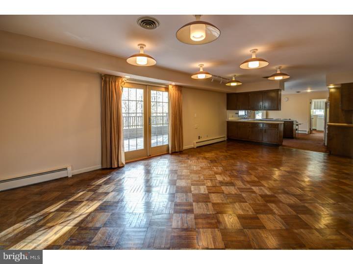 476 Susquehanna Road Huntingdon Valley, PA 19006 - Photo 16 of 25 Dining Room