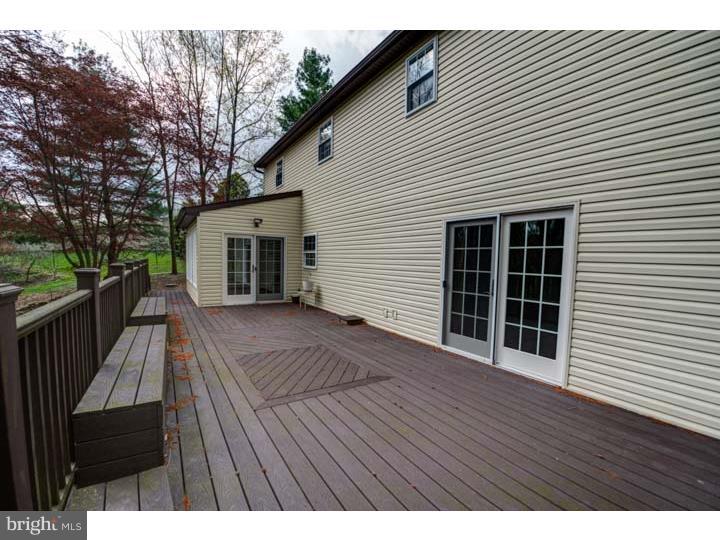 476 Susquehanna Road Huntingdon Valley, PA 19006 - Photo 7 of 25 Deck