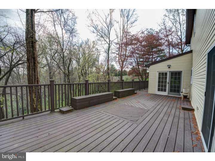 476 Susquehanna Road Huntingdon Valley, PA 19006 - Photo 8 of 25 Deck