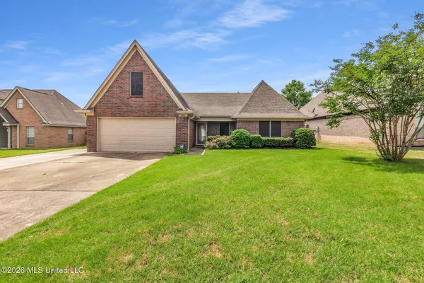 $285,000 | 5683 Sparrow Run, Olive Branch, MS 38654