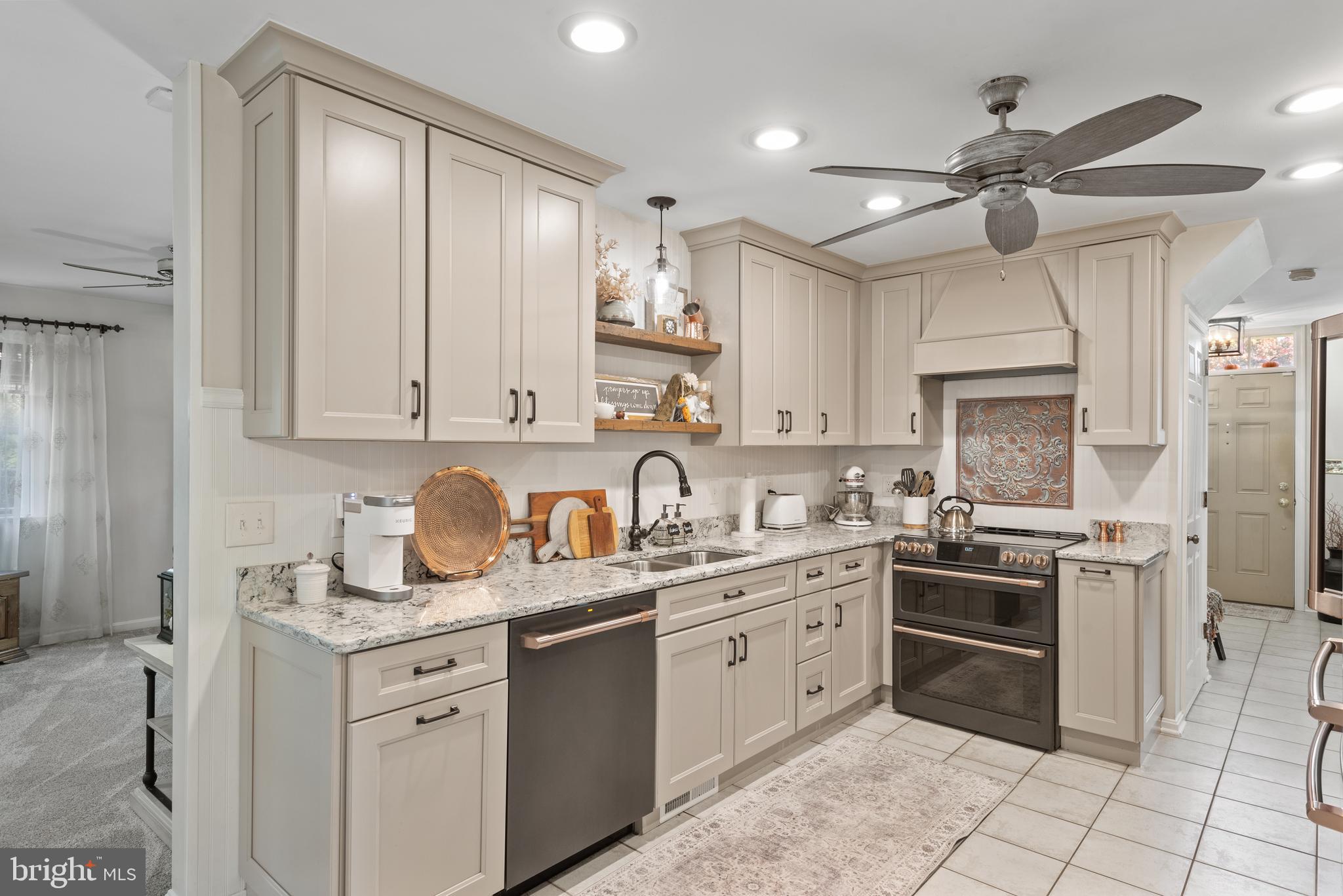 320 Regents Drive Lititz, PA 17543 - Photo 14 of 56