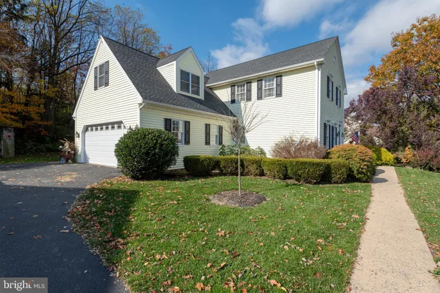 $578,000 | 320 Regents Drive, Lititz, PA 17543