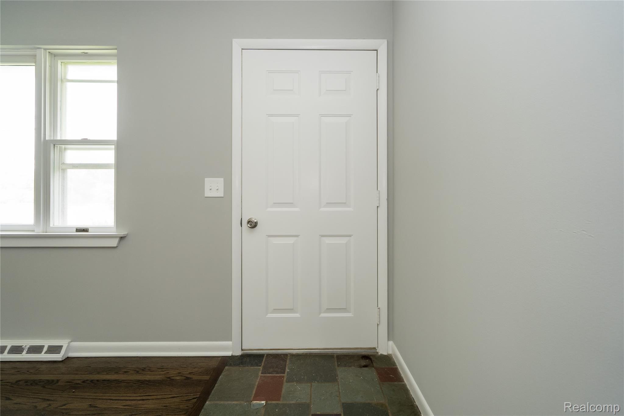 4265 Highland Road Milford, MI 48380 - Photo 27 of 85 DSC02780.jpg