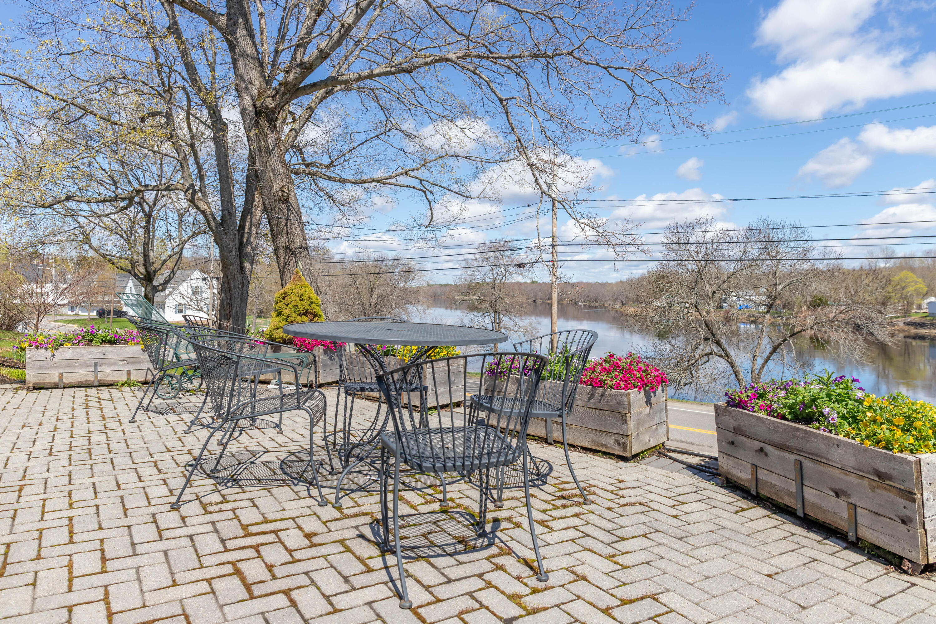41 Main Street Old Town, ME 04468 - Photo 11 of 102 Patio