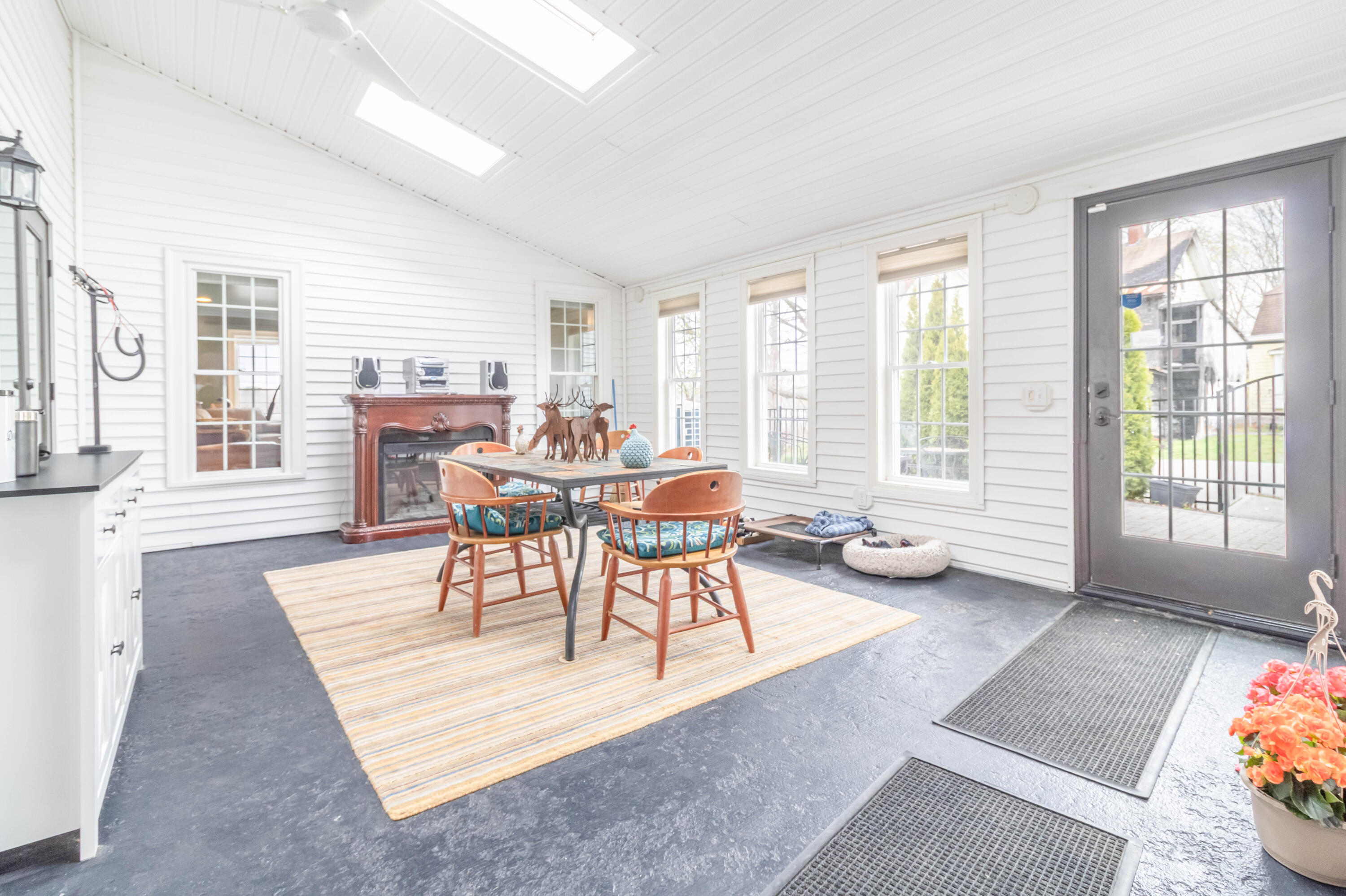 41 Main Street Old Town, ME 04468 - Photo 39 of 102 Sunroom