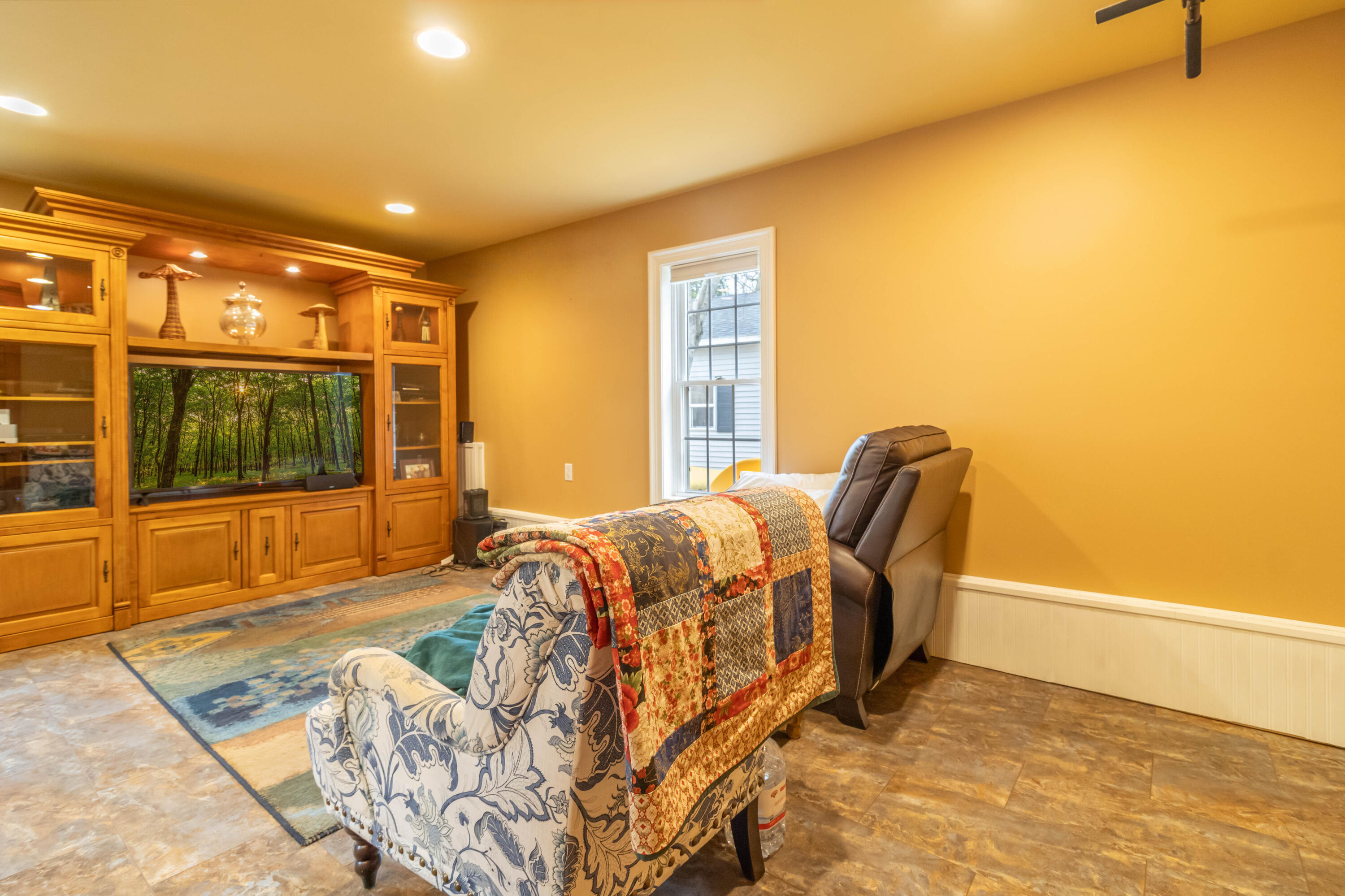 41 Main Street Old Town, ME 04468 - Photo 43 of 102 Family Room
